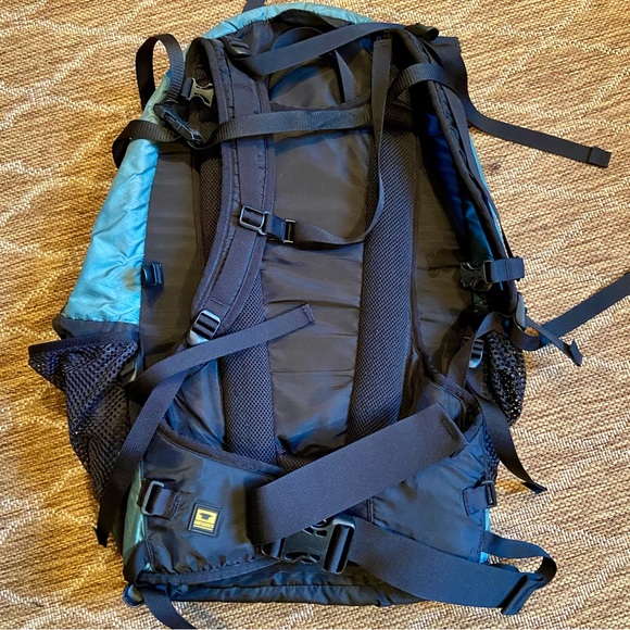 MountainSmith Ghost daypack backpack - Picture 4 of 5